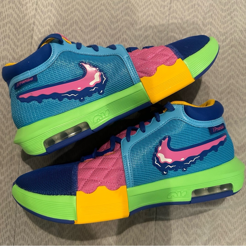 Nike LeBron Witness I Promise School Shoes